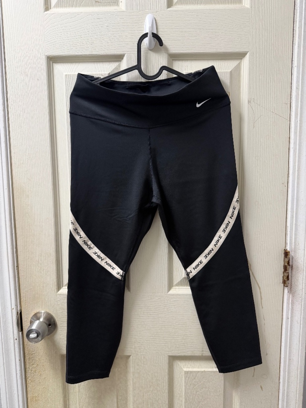 💙 Nike Cropped Leggings